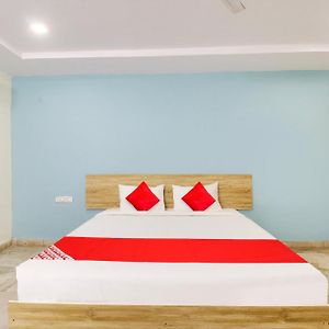 Hotel O R Squre Inn
